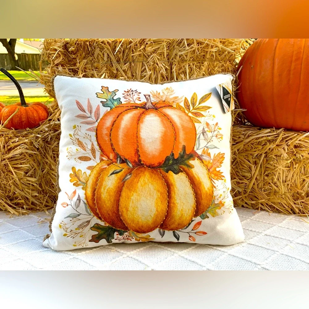 Fall Decor Pillow Pumpkins Harvest Thanksgiving Fall- NWT